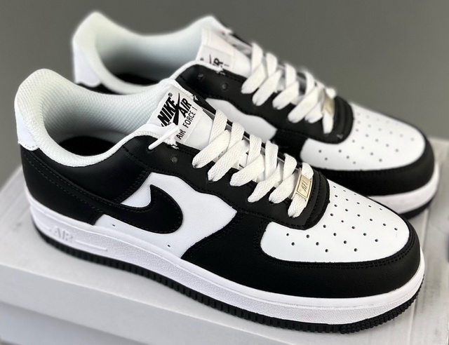 Women Air Force 1 040